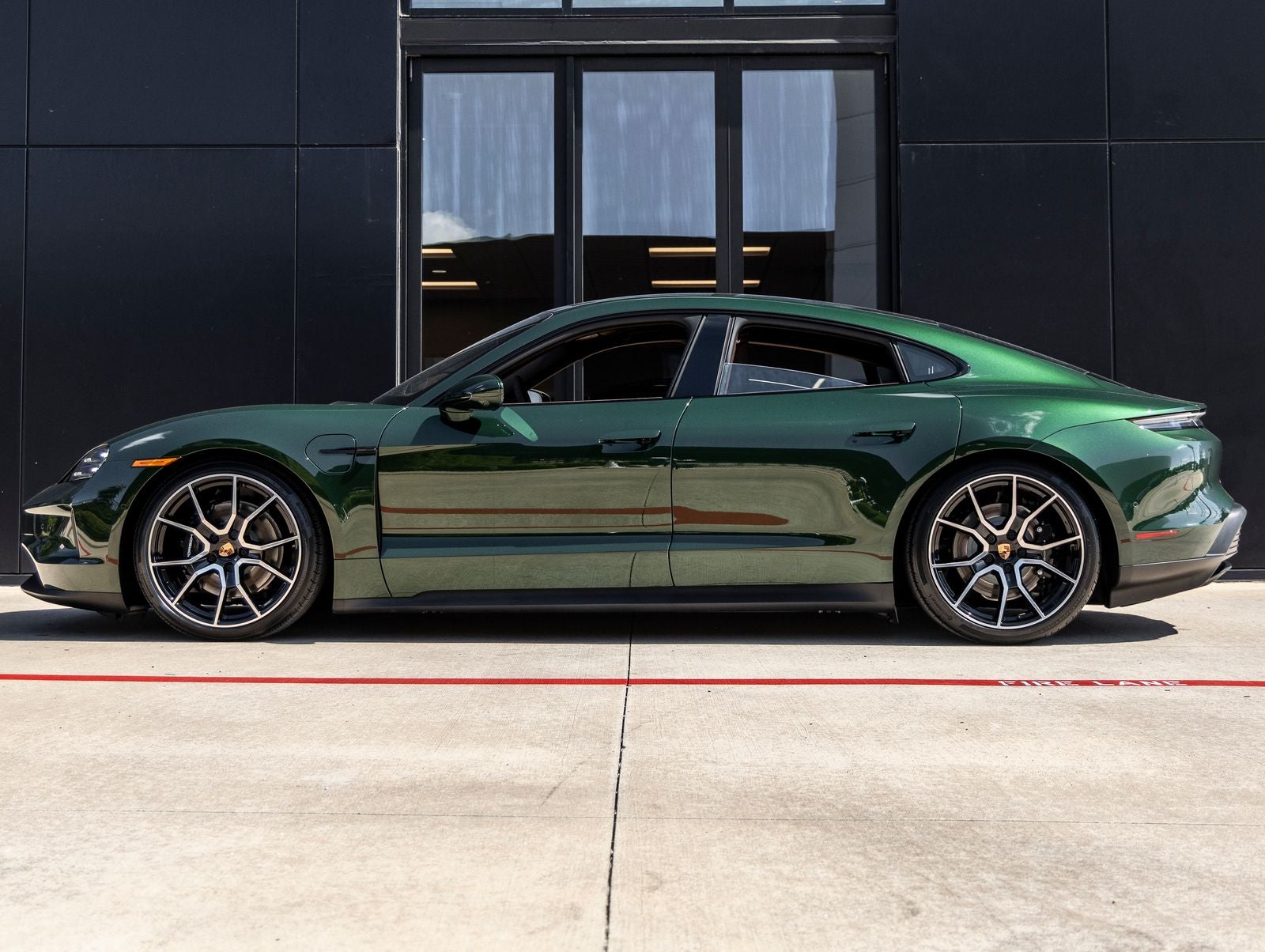 2026 Porsche Taycan 4