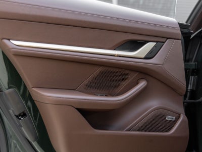 2026 Porsche Taycan 4