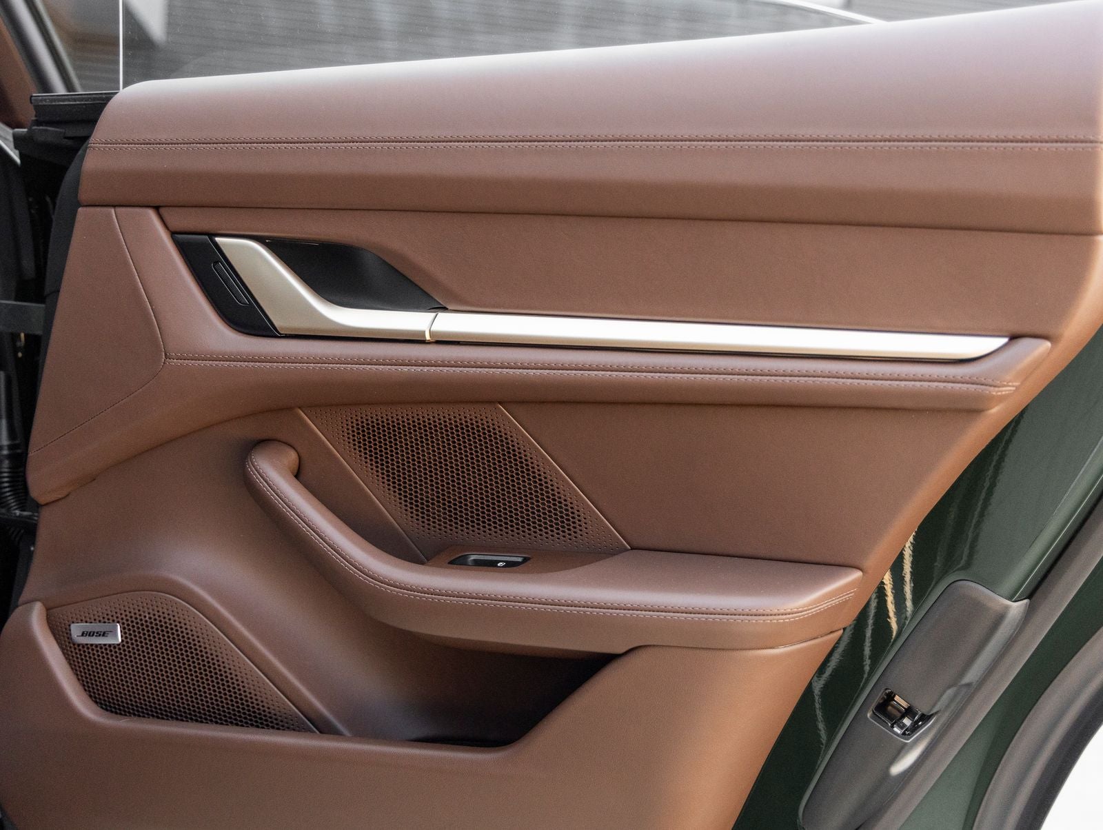 2026 Porsche Taycan 4
