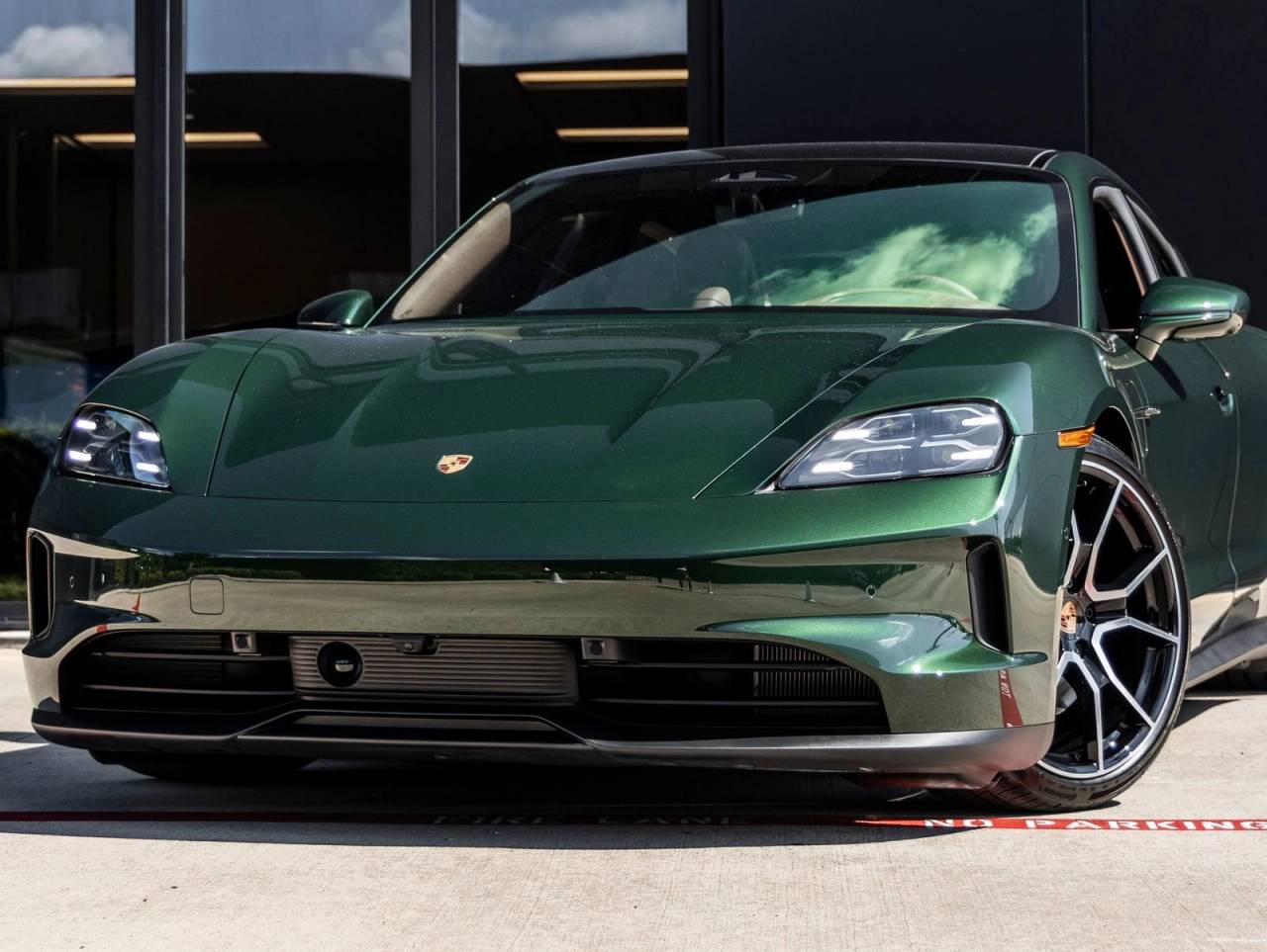 2026 Porsche Taycan 4
