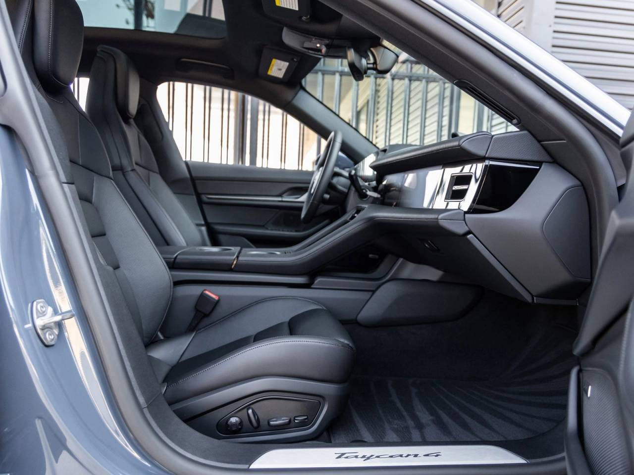 2026 Porsche Taycan 4 Taycan 4