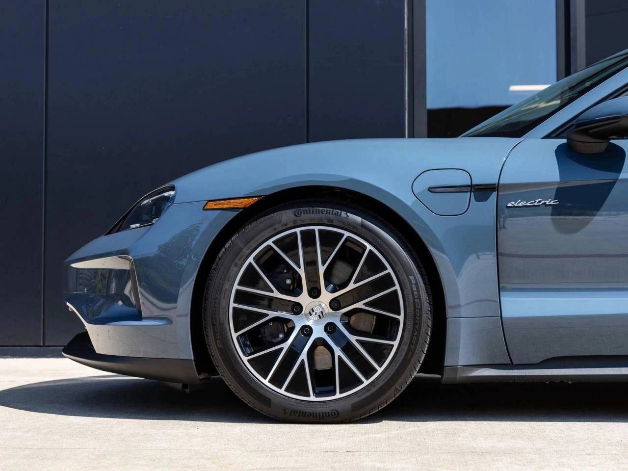 2026 Porsche Taycan 4 Taycan 4