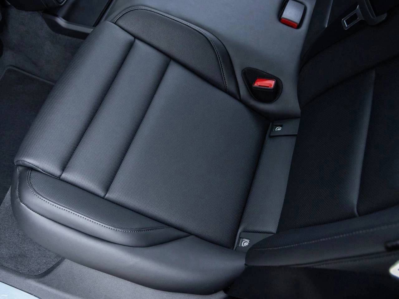 2026 Porsche Taycan 4 Taycan 4