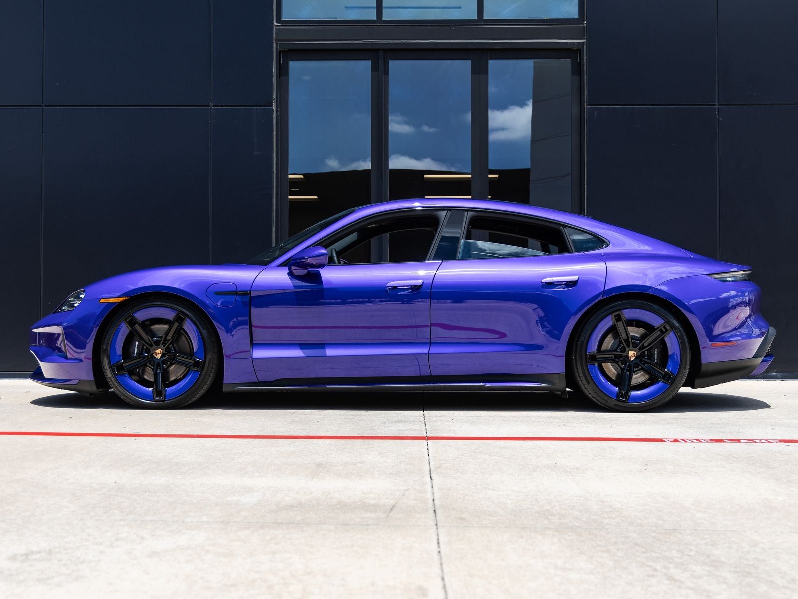 2026 Porsche Taycan Black Edition