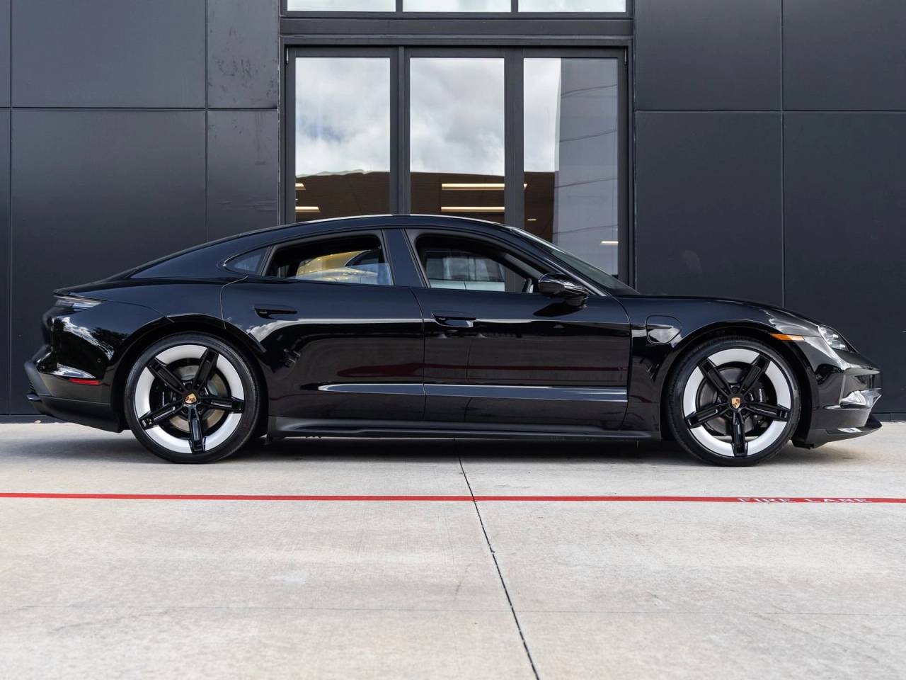 2026 Porsche Taycan Black Edition
