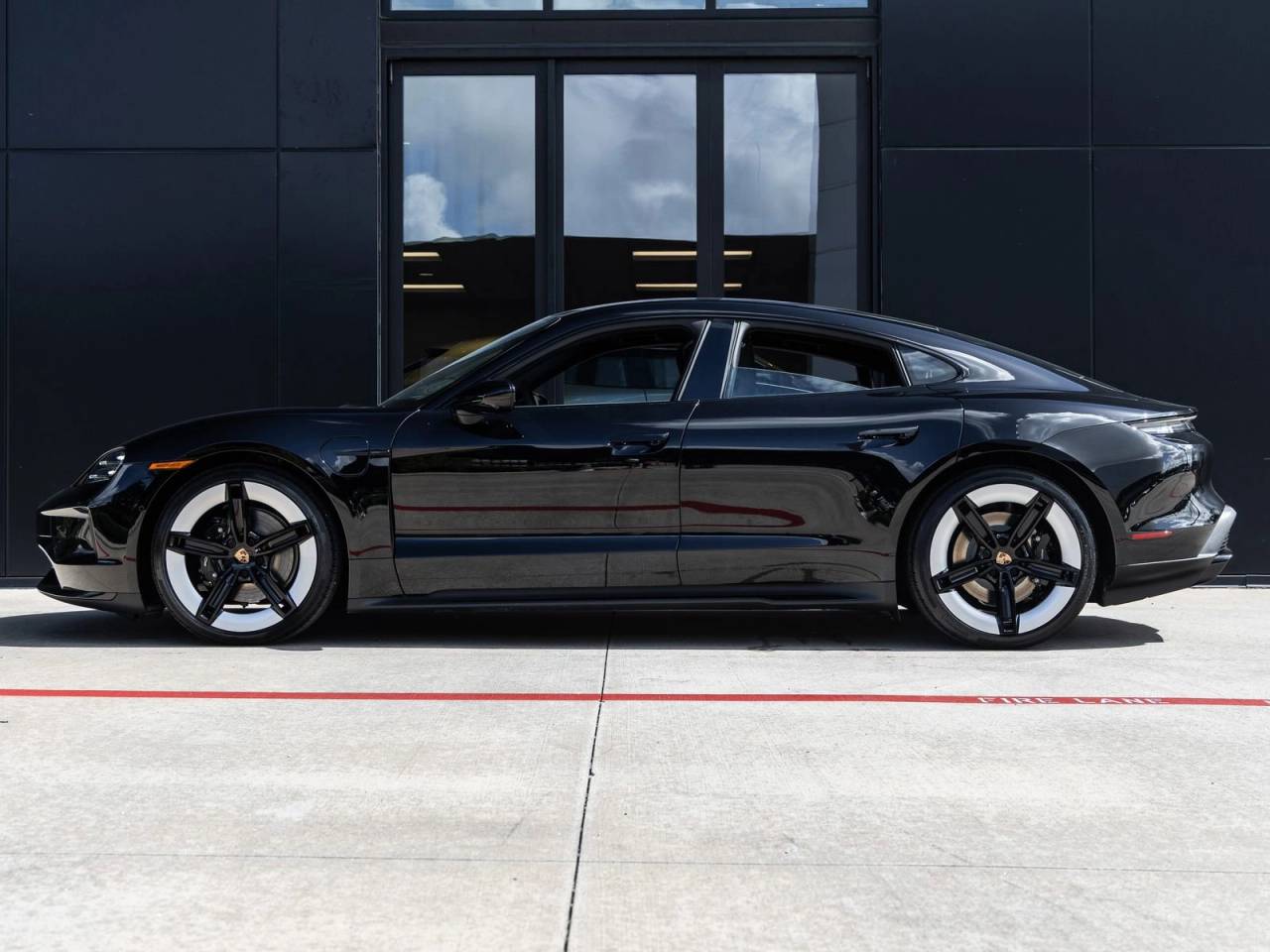 2026 Porsche Taycan Black Edition