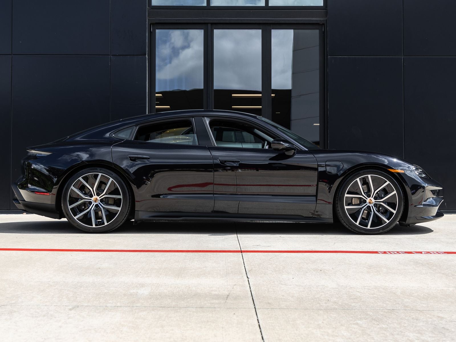 2026 Porsche Taycan Black Edition