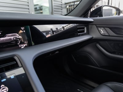 2026 Porsche Taycan Black Edition