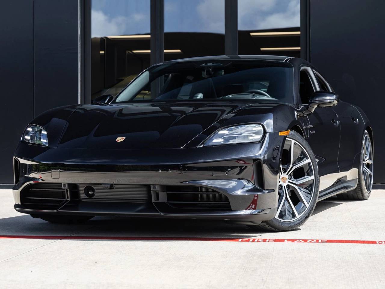 2026 Porsche Taycan Black Edition