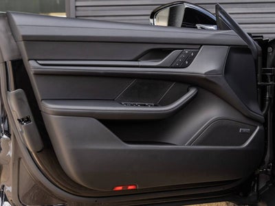 2026 Porsche Taycan Black Edition