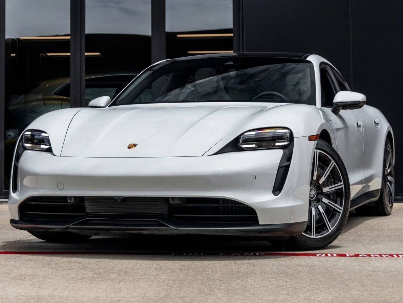 2021 Porsche Taycan Base