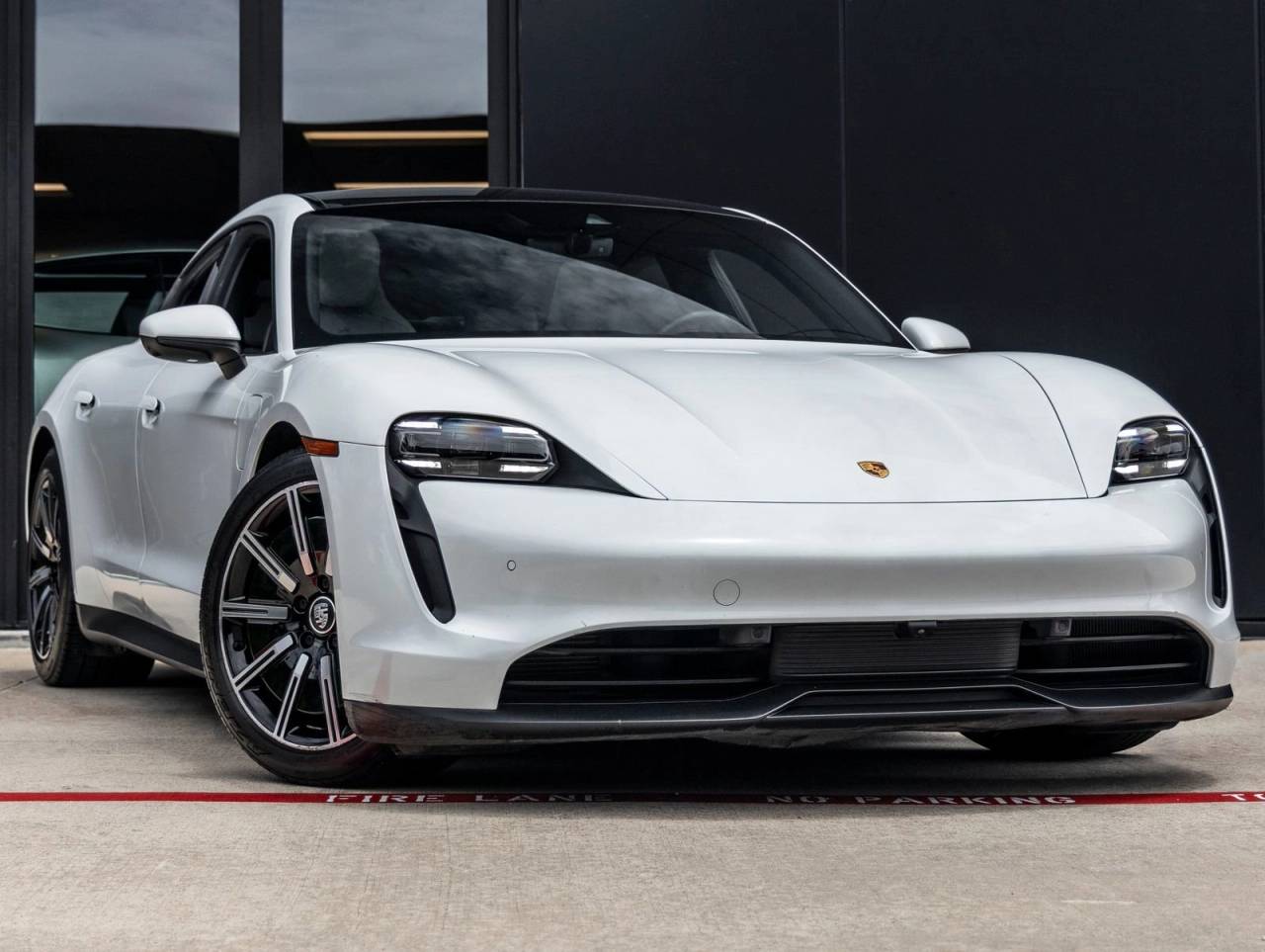 2021 Porsche Taycan Base