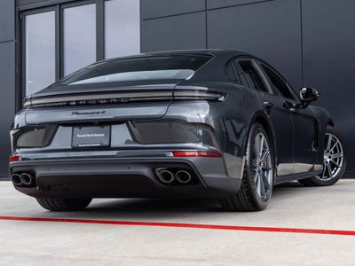 2026 Porsche Panamera 4