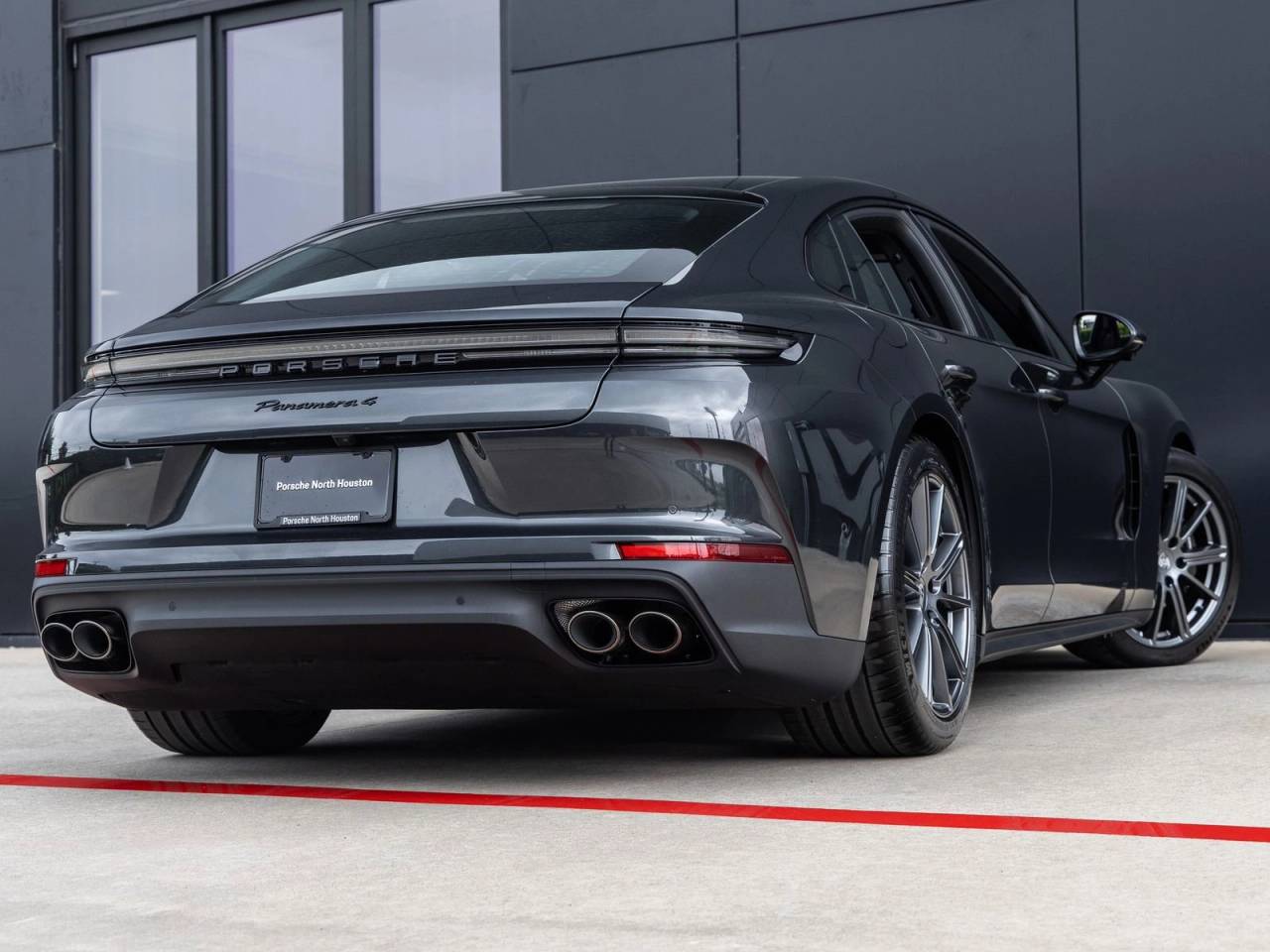 2026 Porsche Panamera 4