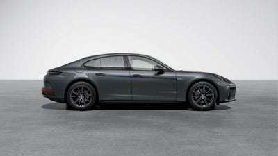 2026 Porsche Panamera 4