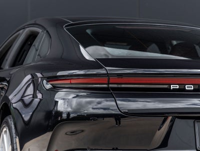 2026 Porsche Panamera RWD