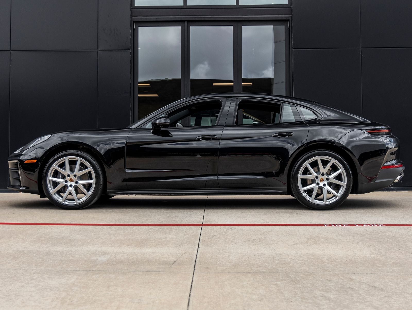 2026 Porsche Panamera RWD