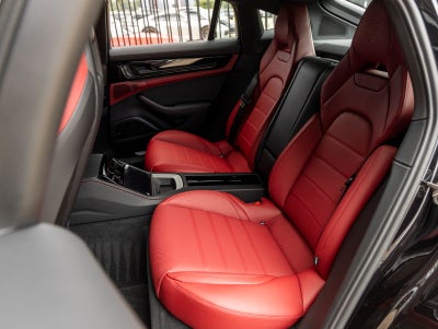 2026 Porsche Panamera RWD