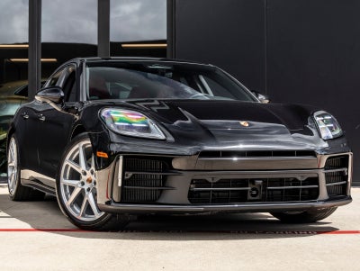 2026 Porsche Panamera RWD