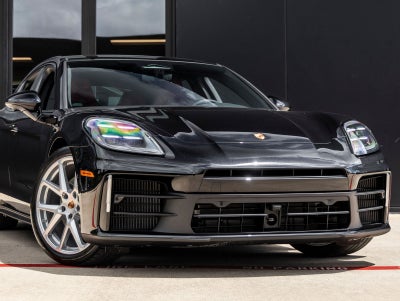 2026 Porsche Panamera RWD
