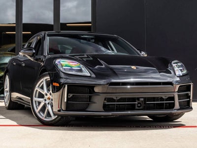 2026 Porsche Panamera RWD