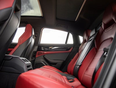 2026 Porsche Panamera Base