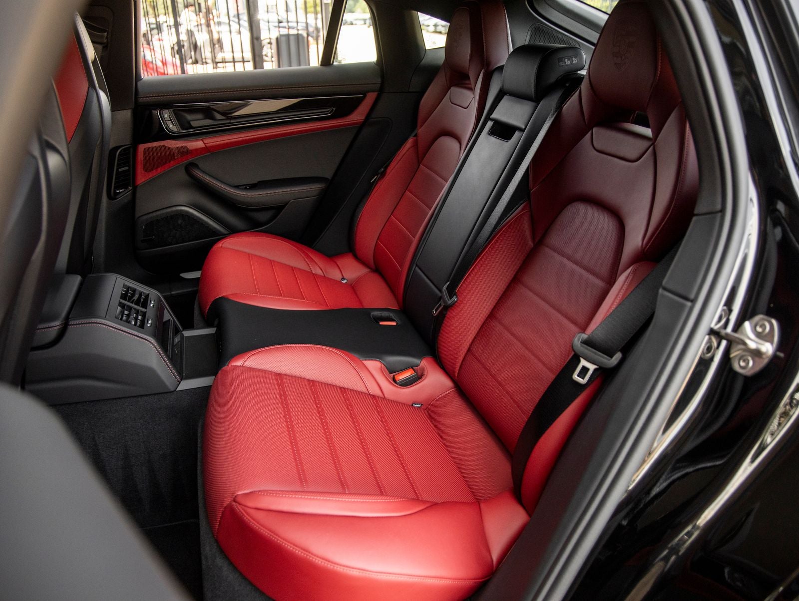 2026 Porsche Panamera Base