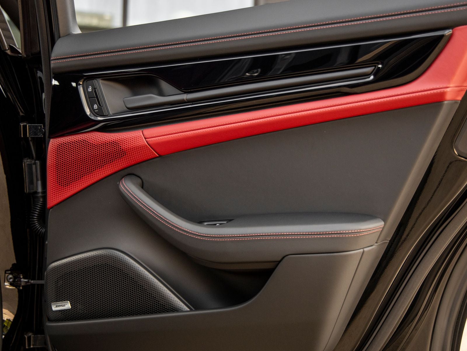 2026 Porsche Panamera Base