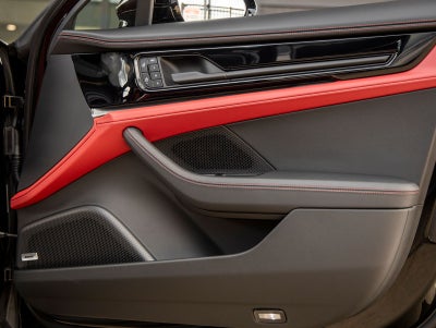 2026 Porsche Panamera Base