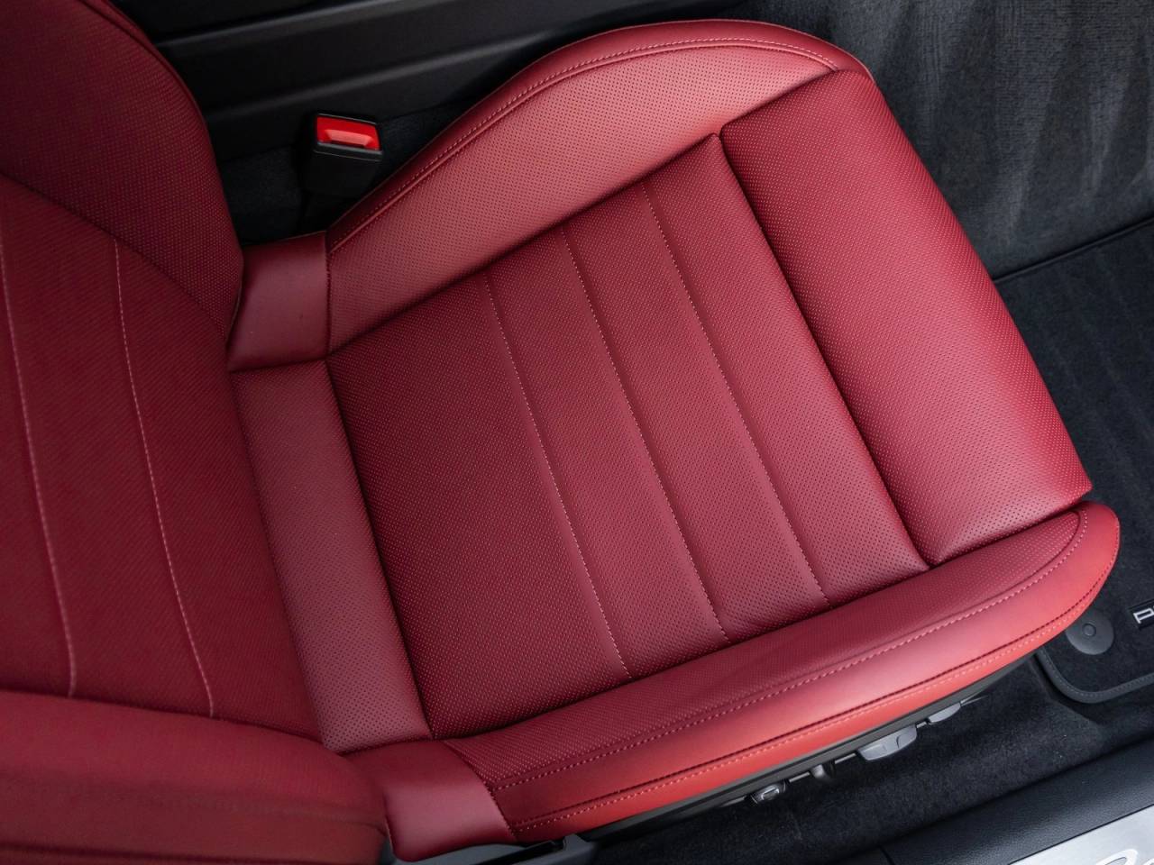 2026 Porsche Panamera Panamera 4