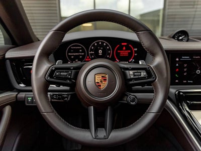 2026 Porsche Panamera Panamera 4