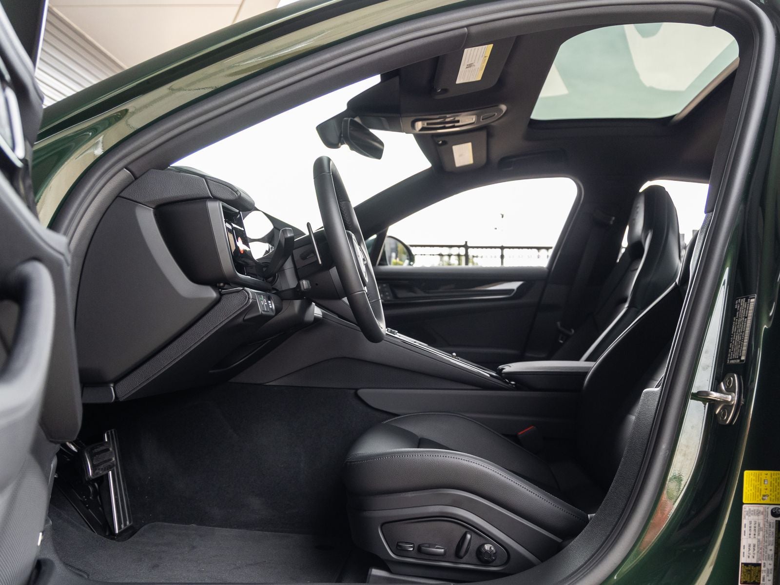 2025 Porsche Panamera Base