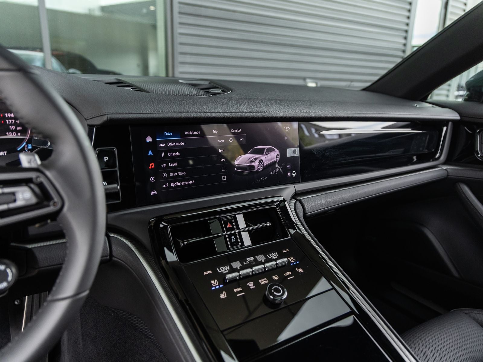 2025 Porsche Panamera Base