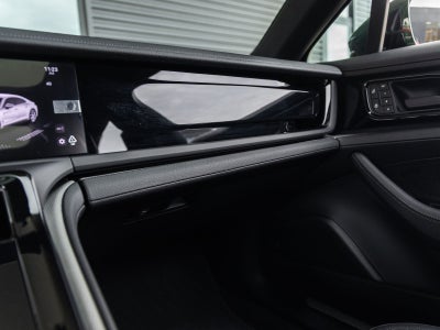 2025 Porsche Panamera Base