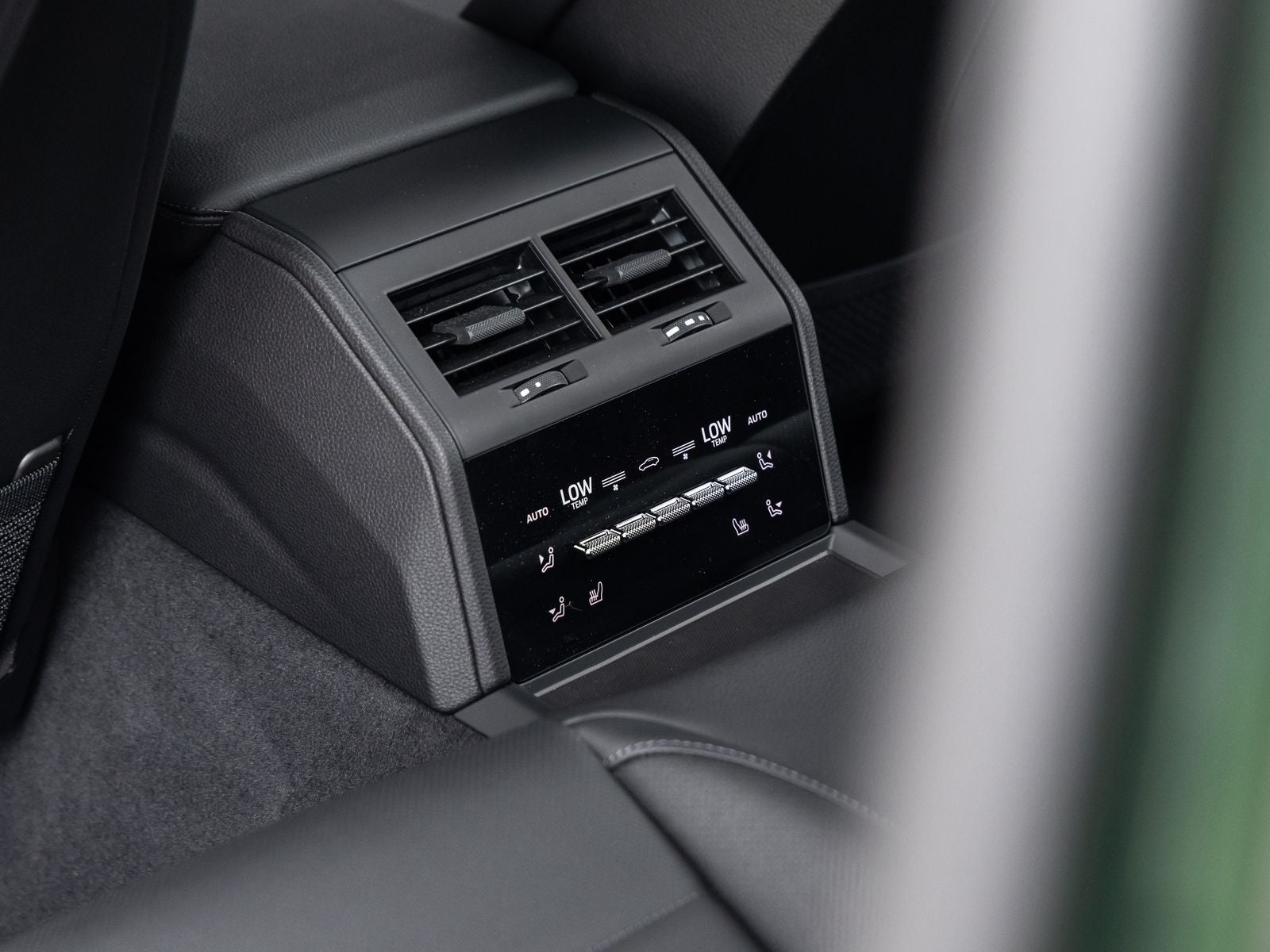 2025 Porsche Panamera Base