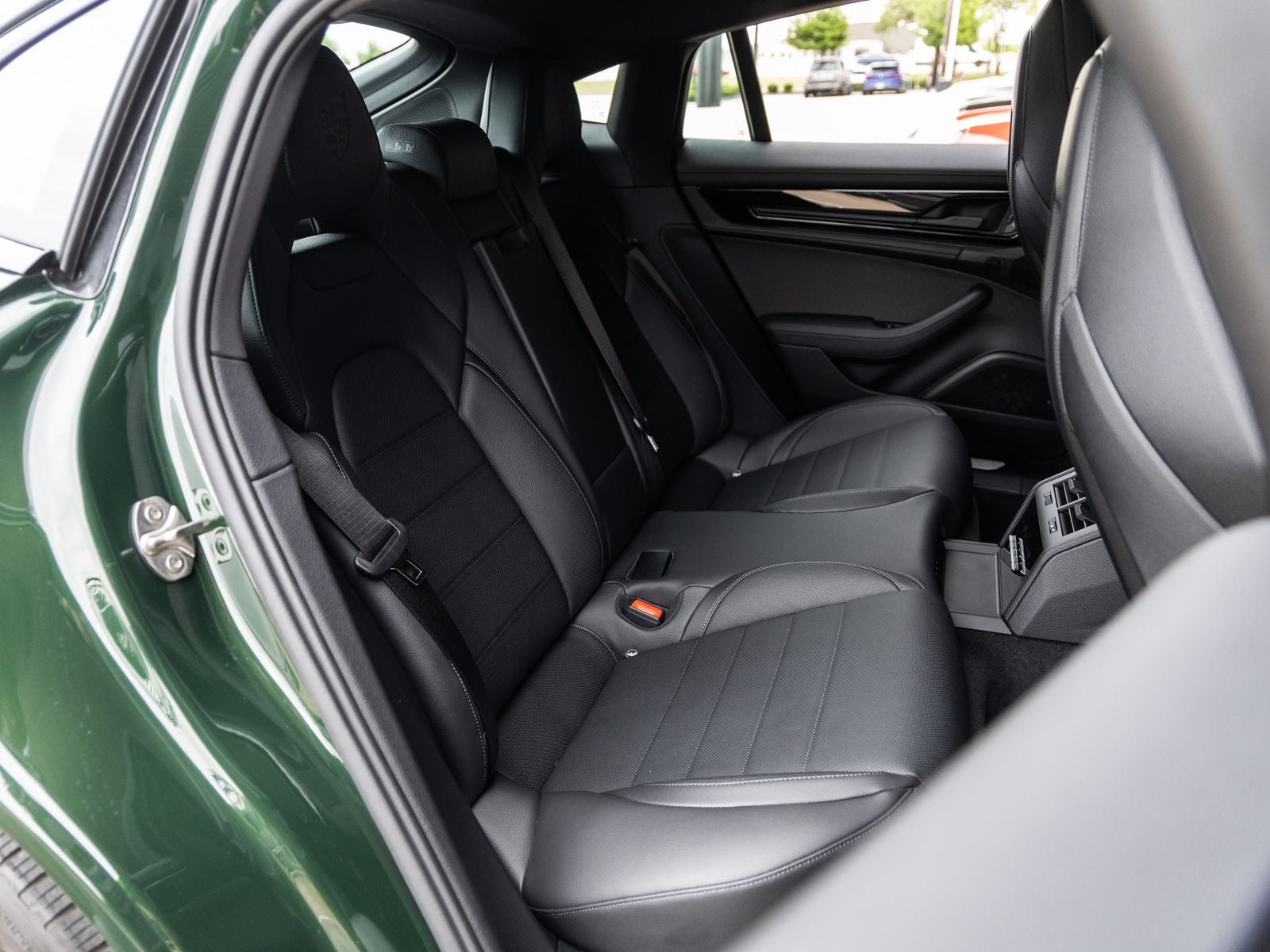 2025 Porsche Panamera Base