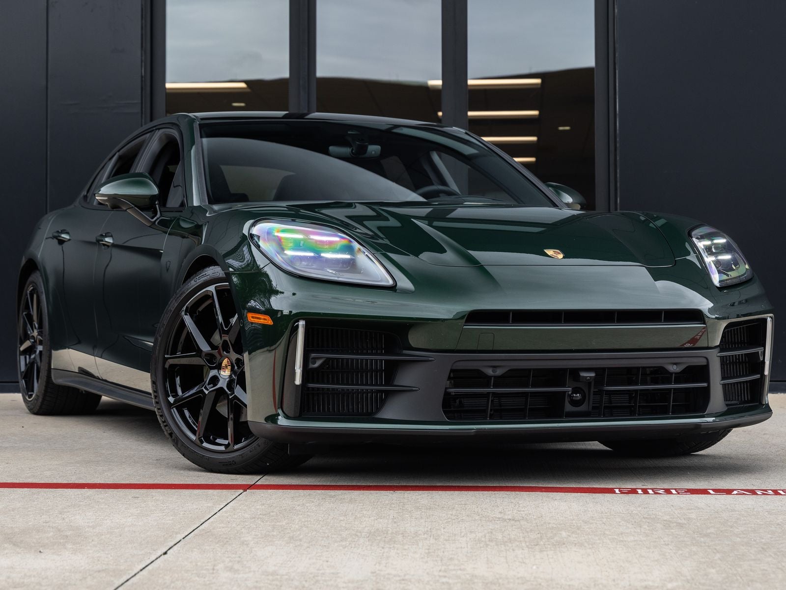 2025 Porsche Panamera Base