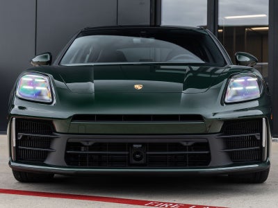 2025 Porsche Panamera Base