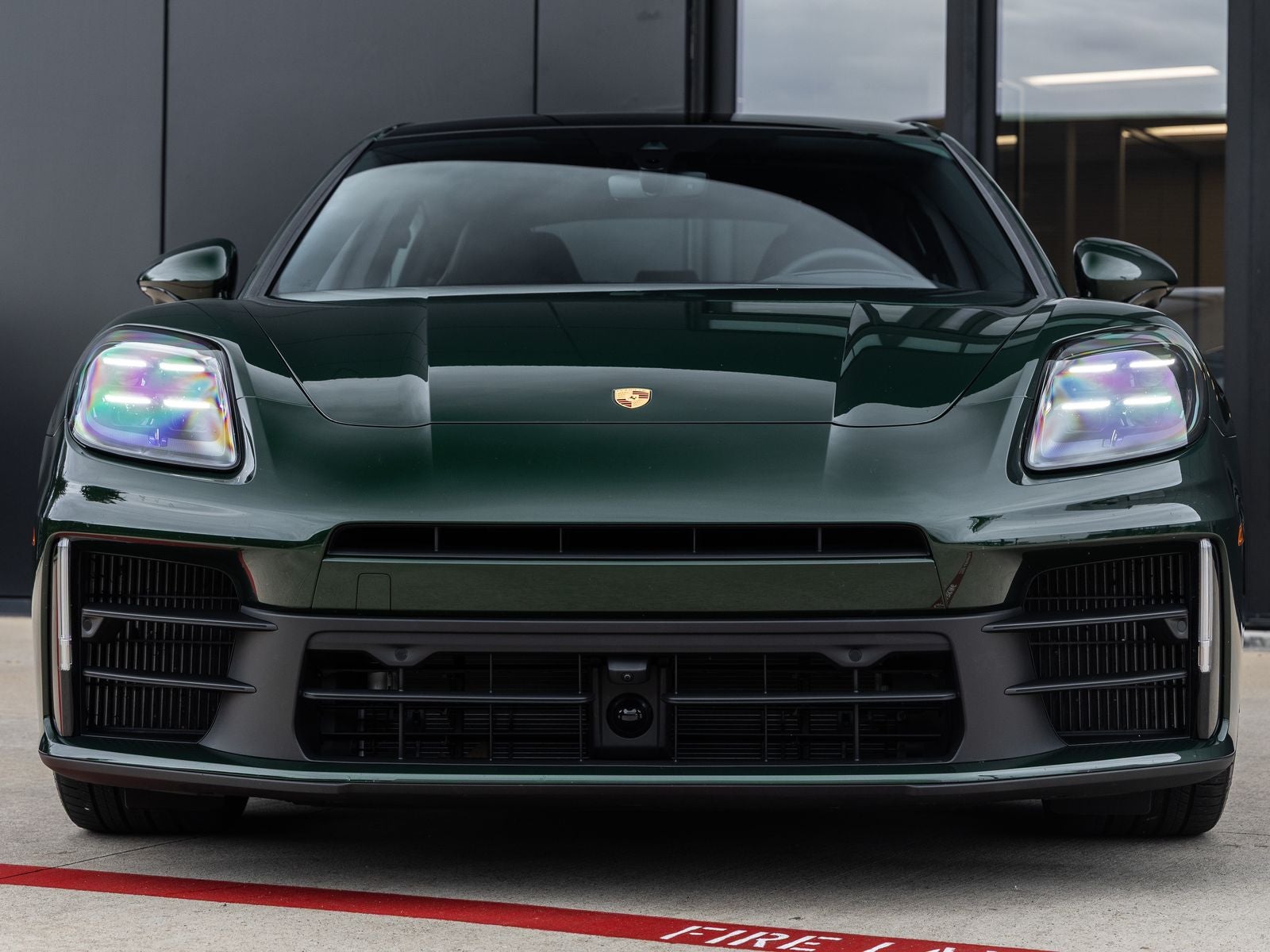 2025 Porsche Panamera Base