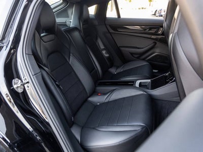 2025 Porsche Panamera Panamera