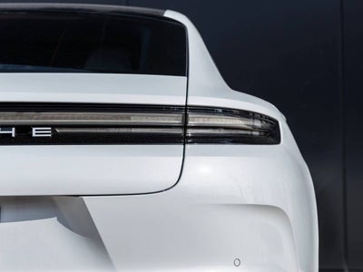 2025 Porsche Panamera Panamera