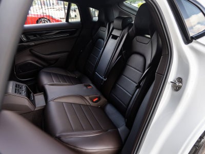 2026 Porsche Panamera Panamera 4