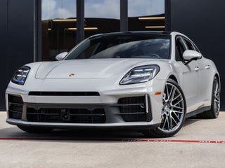 2026 Porsche Panamera 4