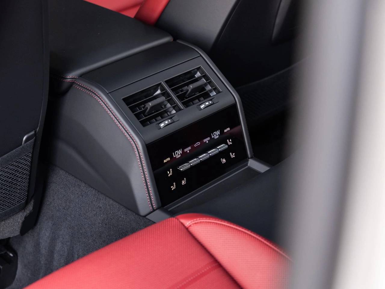 2026 Porsche Panamera Panamera 4