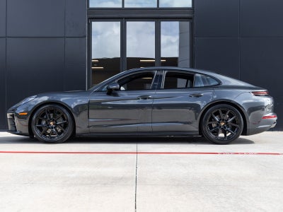 2026 Porsche Panamera Panamera 4