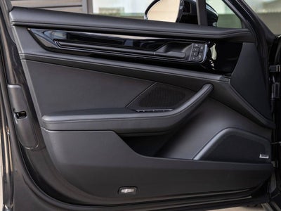 2026 Porsche Panamera Panamera 4