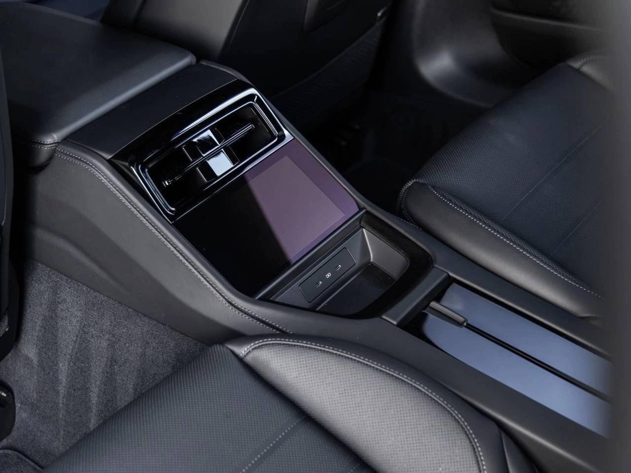 2026 Porsche Panamera Panamera 4