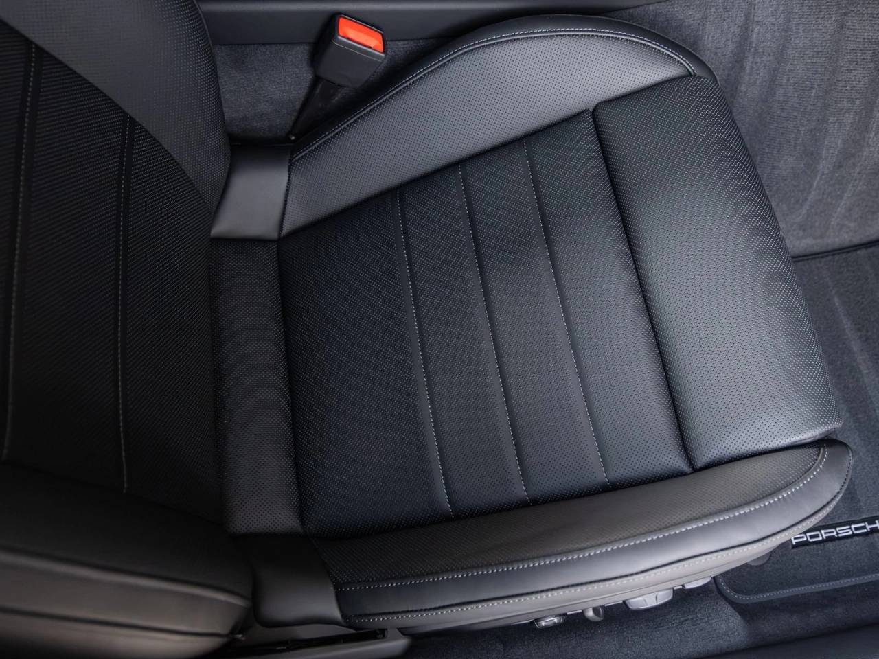 2026 Porsche Panamera Panamera 4