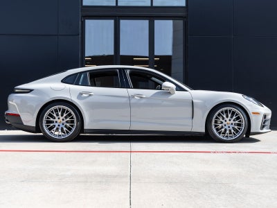 2026 Porsche Panamera Panamera 4