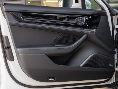 2026 Porsche Panamera Panamera 4